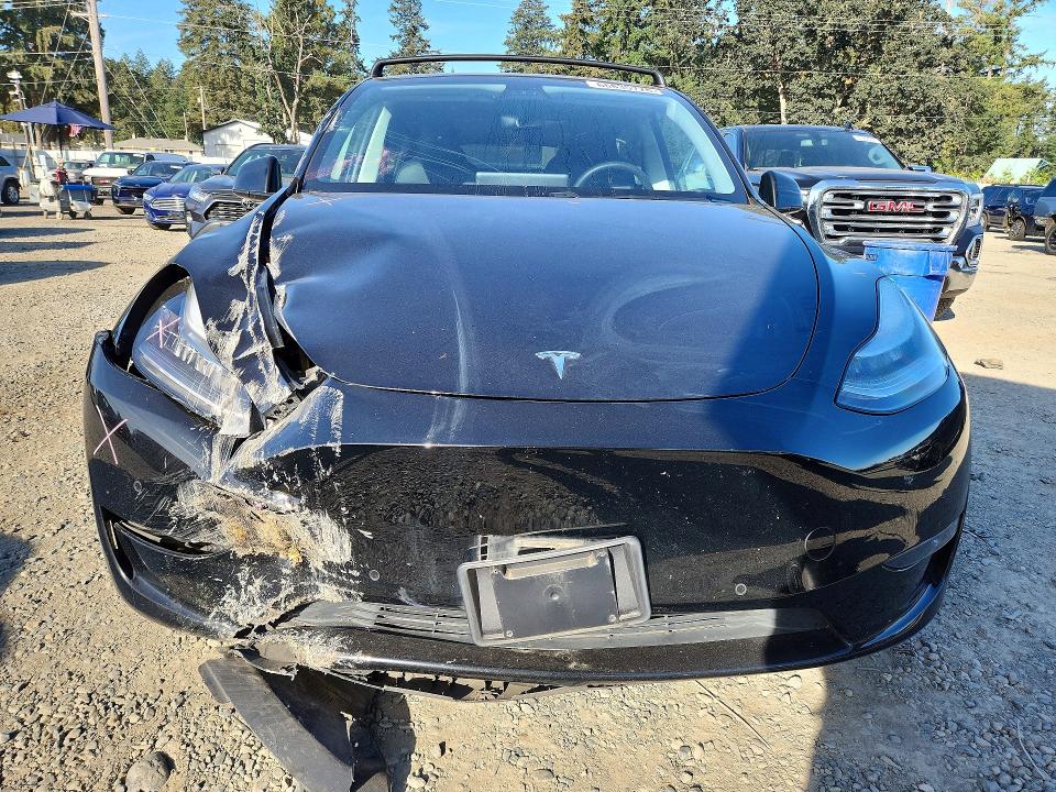 Photo 5 from auction – 2020 TESLA MODEL Y with VIN 5YJYGDEE0LF052762