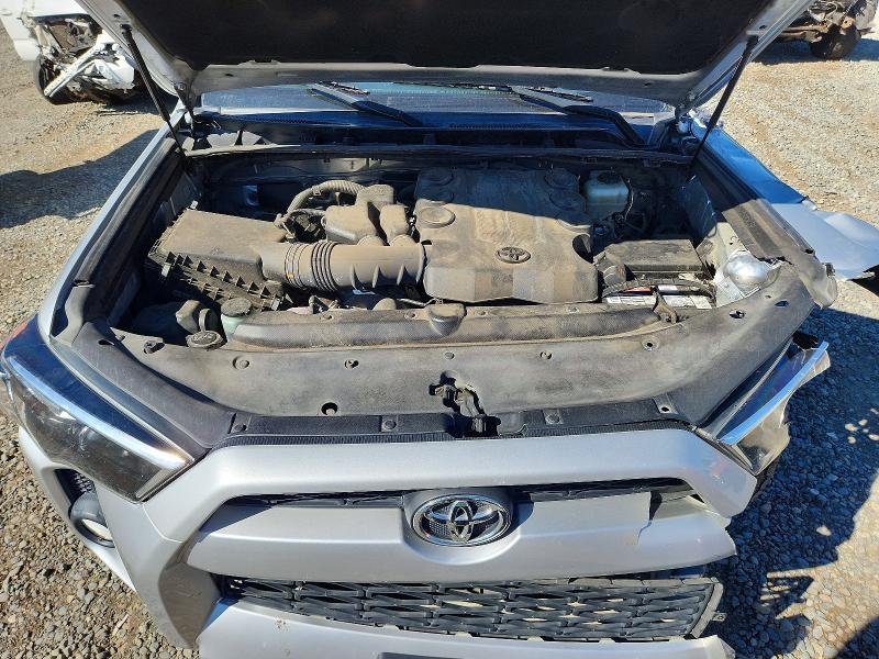 Photo 12 from auction – 2015 TOYOTA 4RUNNER with VIN JTEBU5JR2F5227303