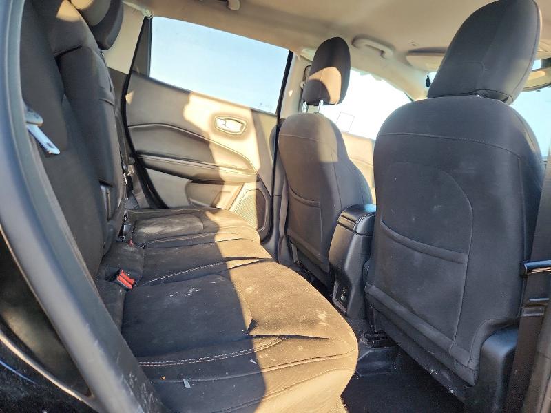 Foto 10 de la subasta – 2017 JEEP COMPASS con VIN 3C4NJCAB1HT658476