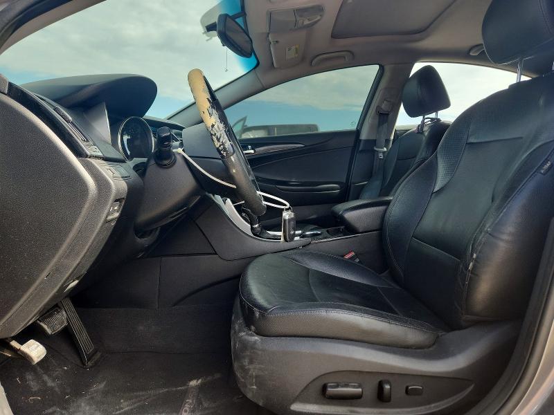 Photo 7 from auction – 2011 HYUNDAI SONATA with VIN 5NPEC4AC2BH169388