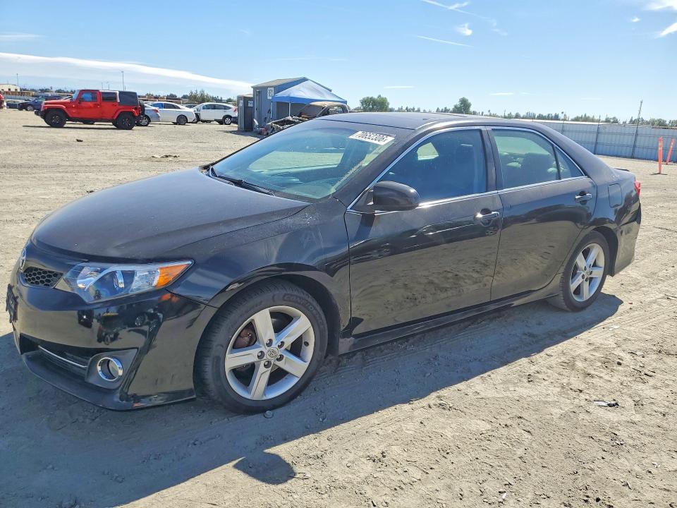 Photo 1 from auction – 2014 TOYOTA CAMRY with VIN 4T1BF1FK0EU774282