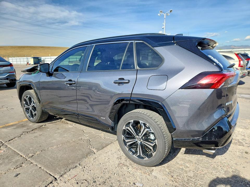 Photo 2 from auction – 2025 TOYOTA RAV4 with VIN JTMEB3FV1SD244613
