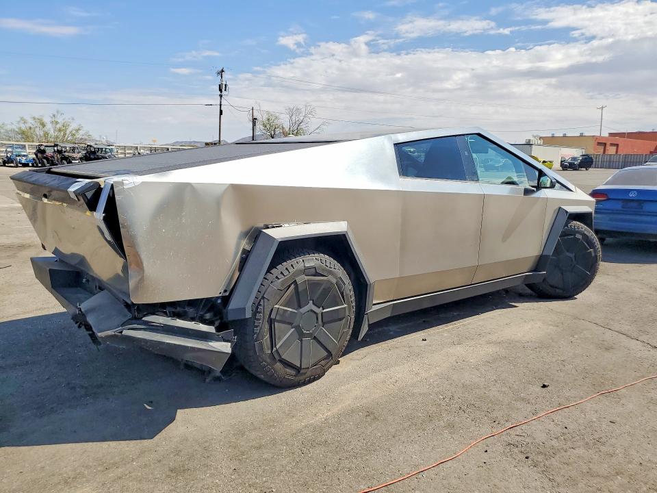 Foto 3 de la subasta – 2025 TESLA CYBERTRUCK con VIN 7G2CEHED8SA060177