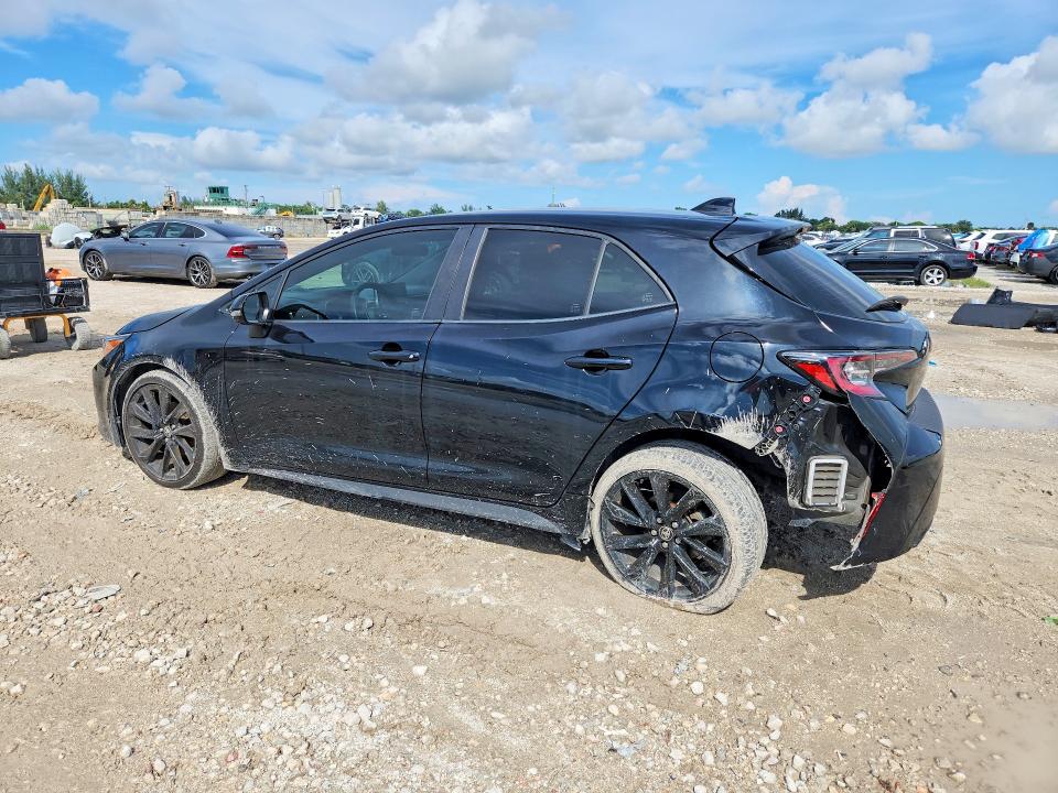 Photo 2 from auction – 2021 TOYOTA COROLLA HATCHBACK with VIN JTND4MBE1M3137907