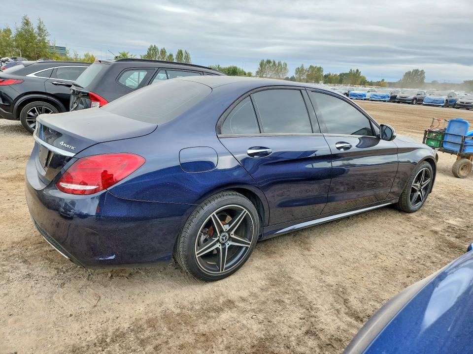 Снимка 3 от търг – 2018 MERCEDES-BENZ C с VIN 55SWF4KB8JU273350