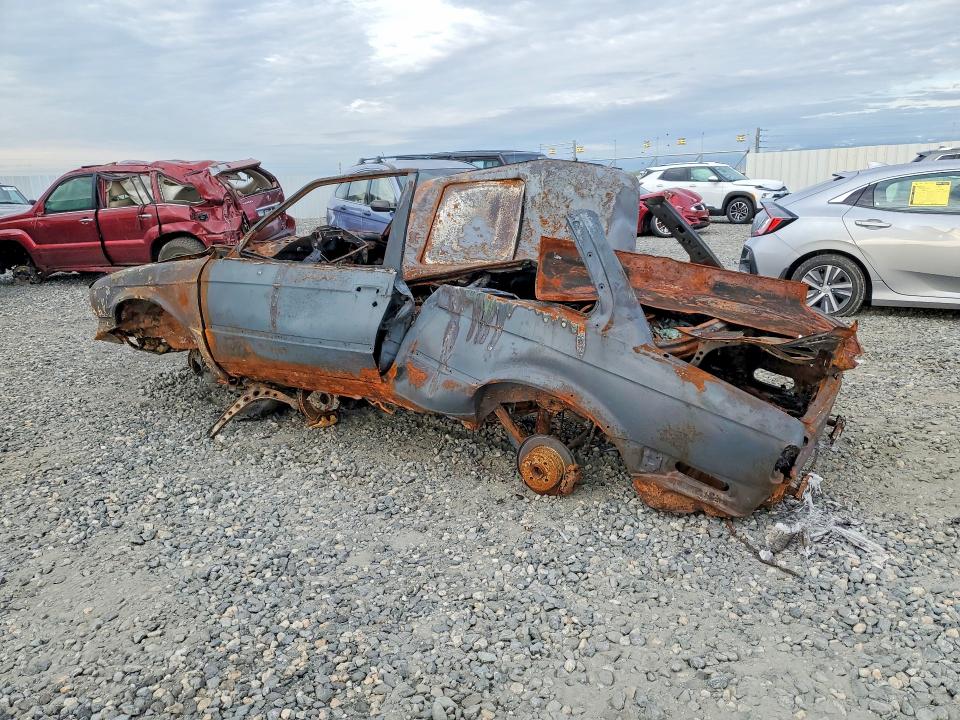 Photo 2 from auction – 1988 BMW 325 with VIN WBAAB9301J2550888