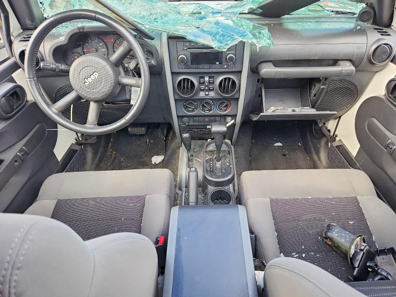 Снимка 8 от търг – 2009 JEEP WRANGLER UNLIMITED с VIN 1J4GA39149L766750