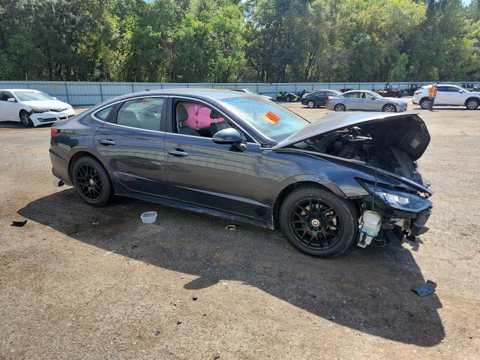 Снимка 4 от търг – 2020 HYUNDAI SONATA с VIN 5NPEF4JA3LH035321