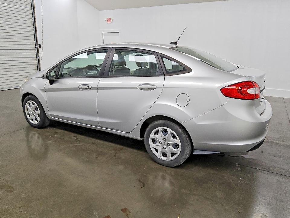 Photo 2 from auction – 2013 FORD FIESTA with VIN 3FADP4AJ6DM159268