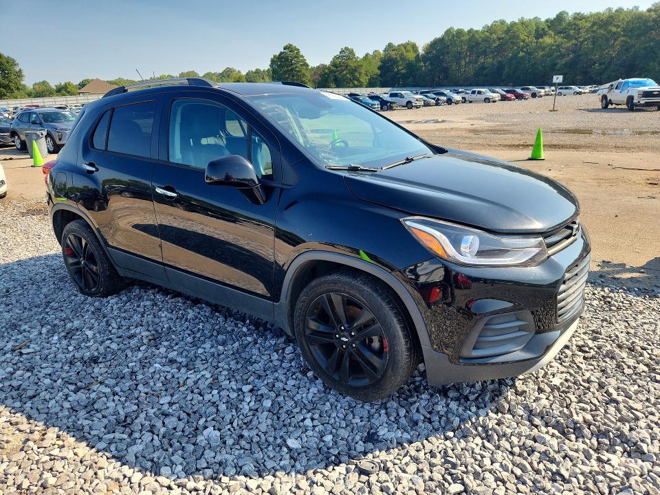 Photo 4 from auction – 2020 CHEVROLET TRAX with VIN 3GNCJLSB5LL135502