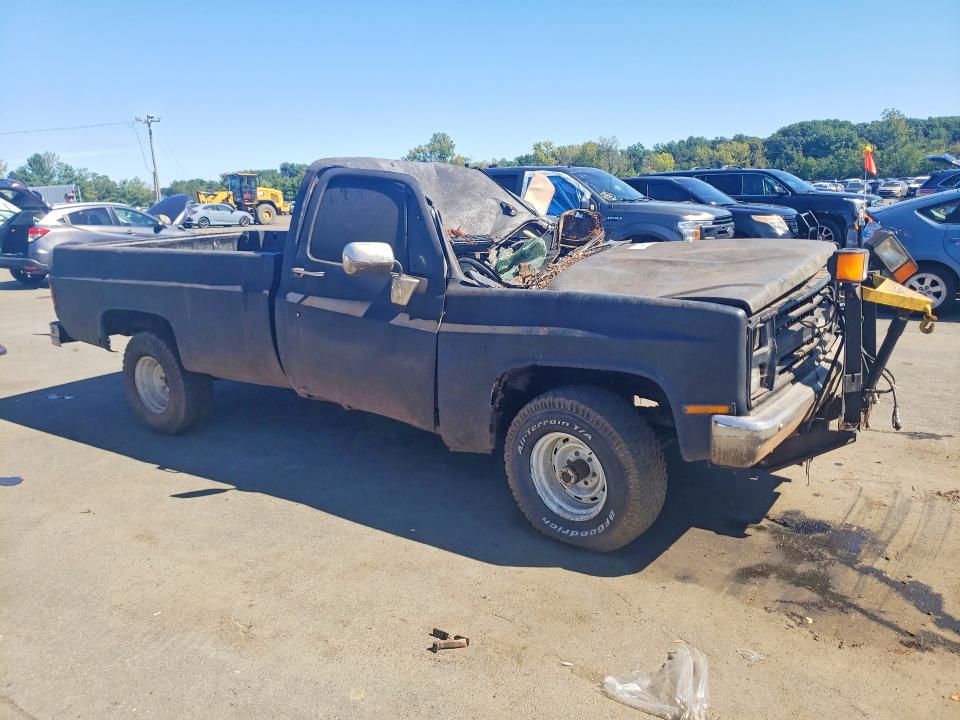 Photo 4 from auction – 1986 CHEVROLET K10 with VIN 2GCEK14H0G1108865