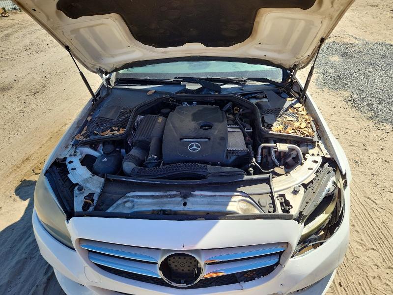 Снимка 11 от търг – 2016 MERCEDES-BENZ C с VIN 55SWF4KB0GU169315