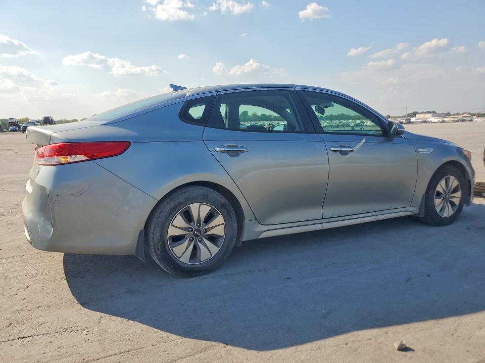Photo 3 from auction – 2017 KIA OPTIMA with VIN KNAGT4LE3H5011431