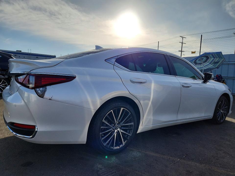 Photo 3 from auction – 2024 LEXUS ES 300H with VIN 58ADA1C14RU051715