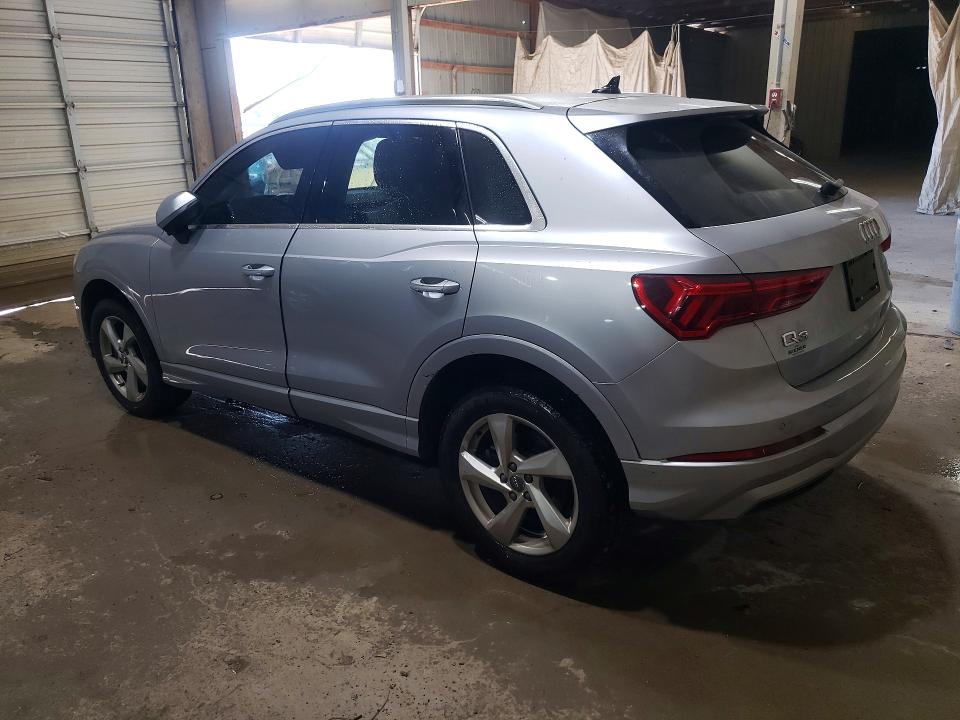 Фото 2 с аукциона – 2020 AUDI Q3 с VIN WA1AECF35L1045677