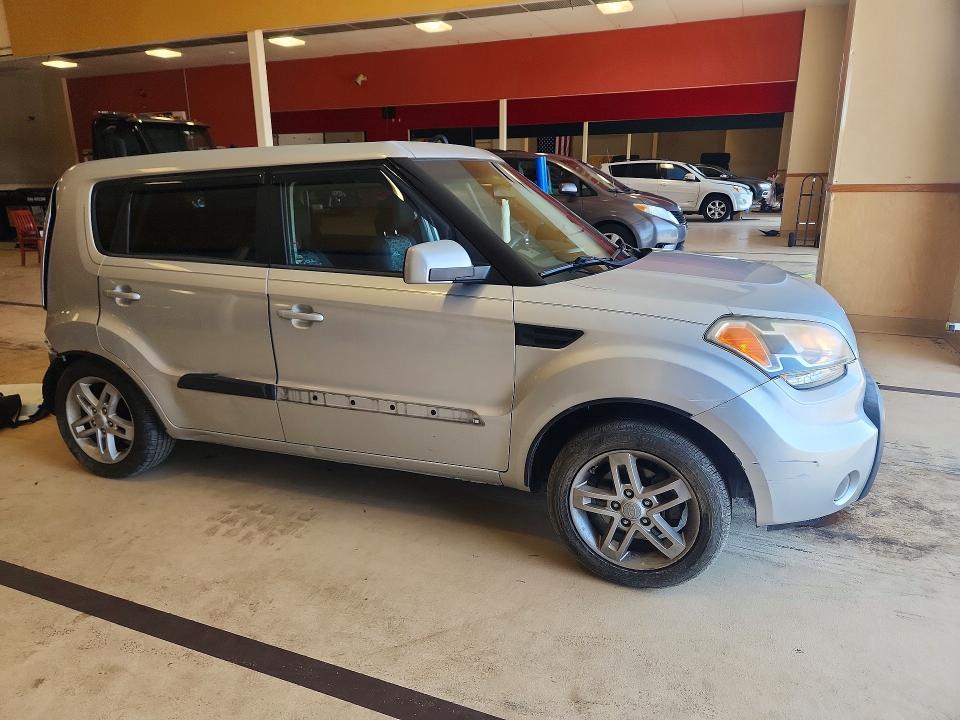 Photo 4 from auction – 2011 KIA SOUL with VIN KNDJT2A28B7721698