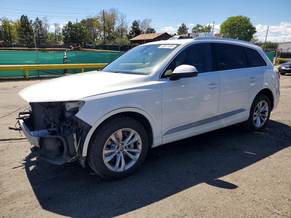 AUDI Q7 2017 с VIN WA1AAAF77HD039629 - Снимка от търг