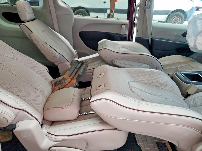 Снимка 10 от търг – 2017 CHRYSLER PACIFICA с VIN 2C4RC1GG7HR798229