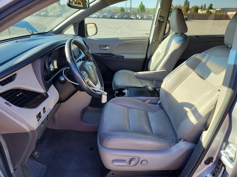 Photo 7 from auction – 2017 TOYOTA SIENNA with VIN 5TDYZ3DC0HS864389