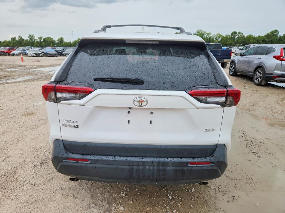 Photo 6 from auction – 2024 TOYOTA RAV4 with VIN 2T3W1RFVXRC277313