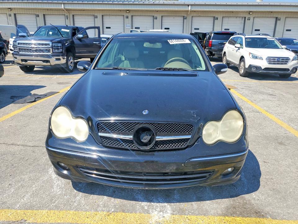 Photo 5 from auction – 2007 MERCEDES-BENZ C with VIN WDBRF92H37F935693