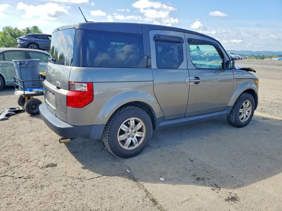 Photo 3 from auction – 2007 HONDA ELEMENT with VIN 5J6YH28707L012872