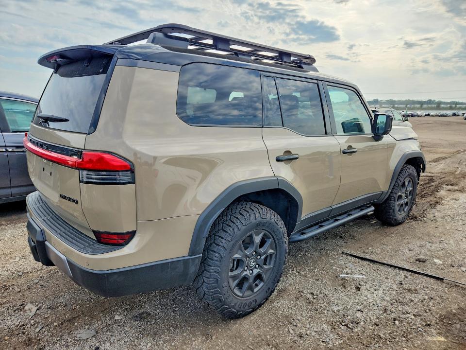 Photo 3 from auction – 2024 LEXUS GX 550 with VIN JTJTBCDX3R5019378