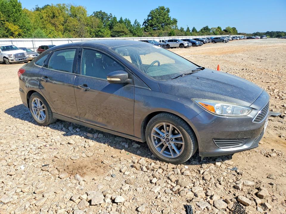 صورة رقم 4 من المزاد - 2015 FORD FOCUS مع VIN 1FADP3FEXFL227419