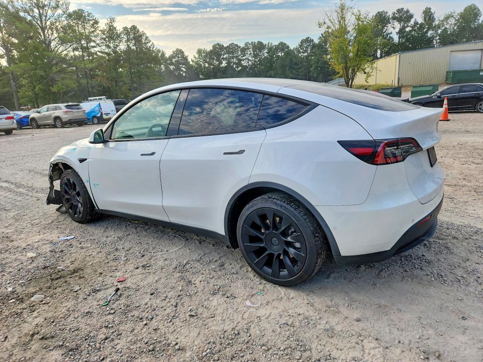 Photo 2 from auction – 2021 TESLA MODEL Y with VIN 5YJYGDEE6MF232166