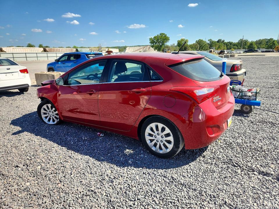 Снимка 2 от търг – 2017 HYUNDAI ELANTRA GT с VIN KMHD35LH3HU375341