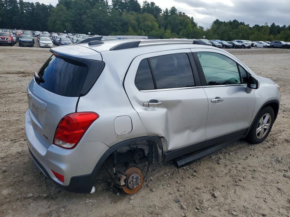 Photo 3 from auction – 2018 CHEVROLET TRAX with VIN KL7CJPSB3JB658996