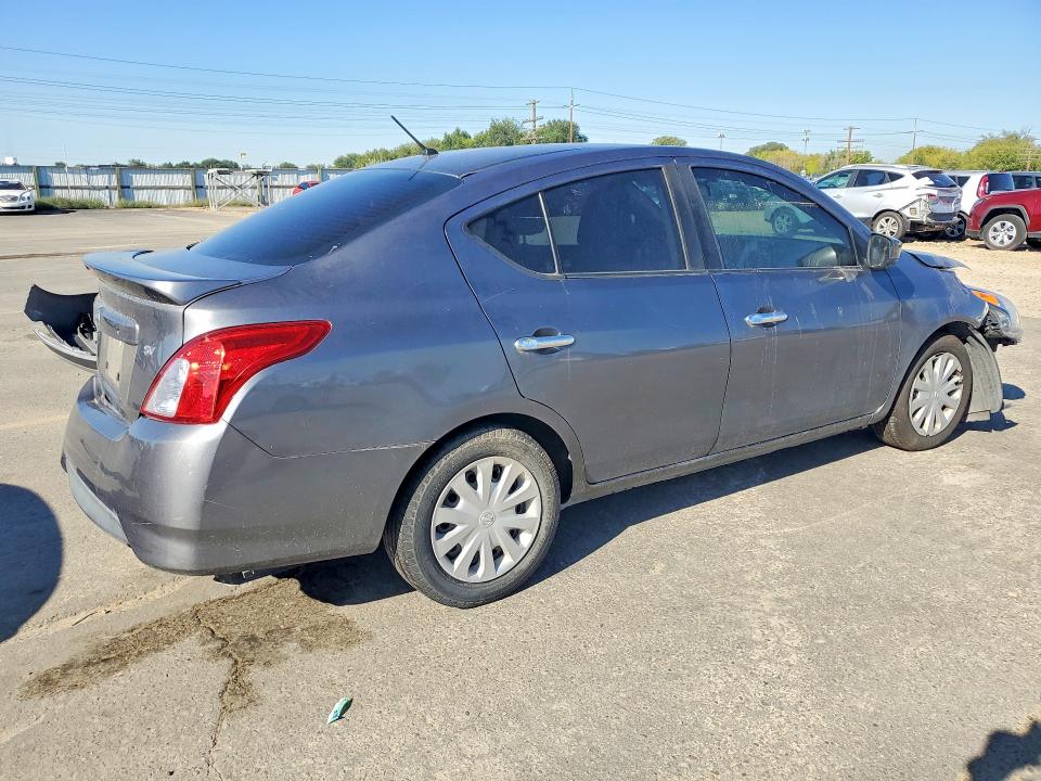 Photo 3 from auction – 2018 NISSAN VERSA with VIN 3N1CN7AP1JL881902