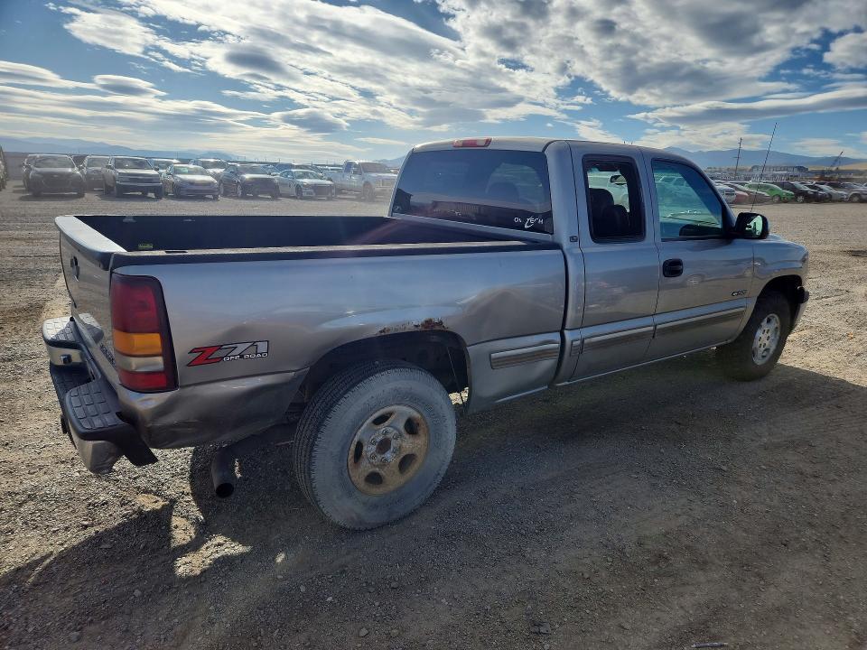 Фото 3 с аукциона – 2001 CHEVROLET SILVERADO с VIN 1GCEK19T71E136097