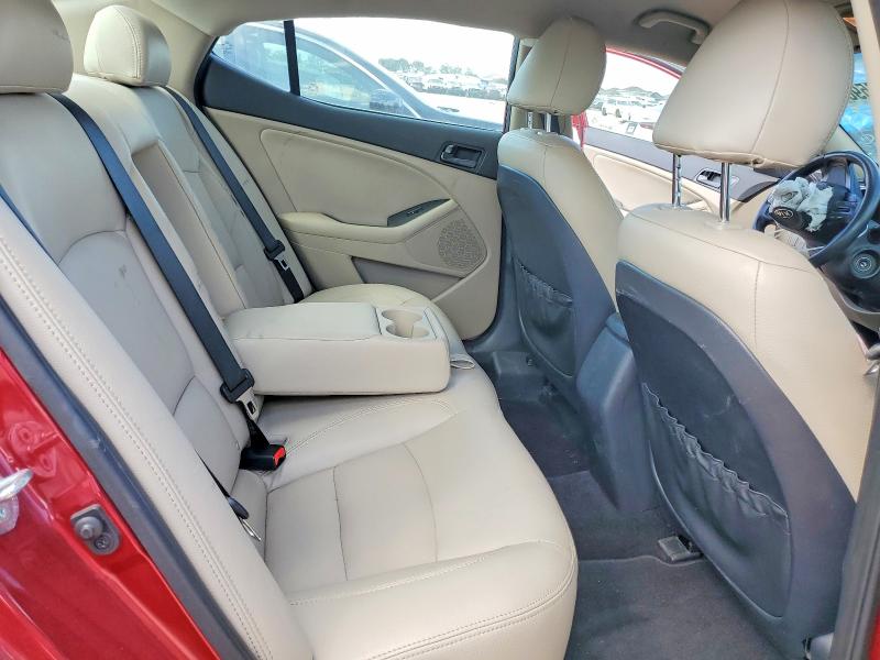 Снимка 10 от търг – 2014 KIA OPTIMA с VIN 5XXGM4A78EG324003