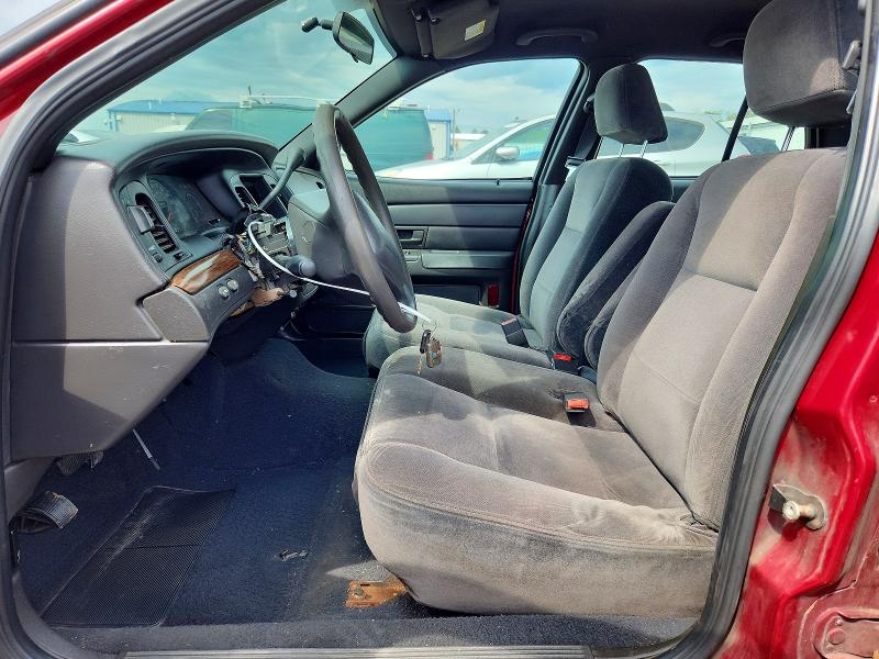 Photo 7 from auction – 2003 FORD CROWN VICTORIA with VIN 2FAFP73W73X153887