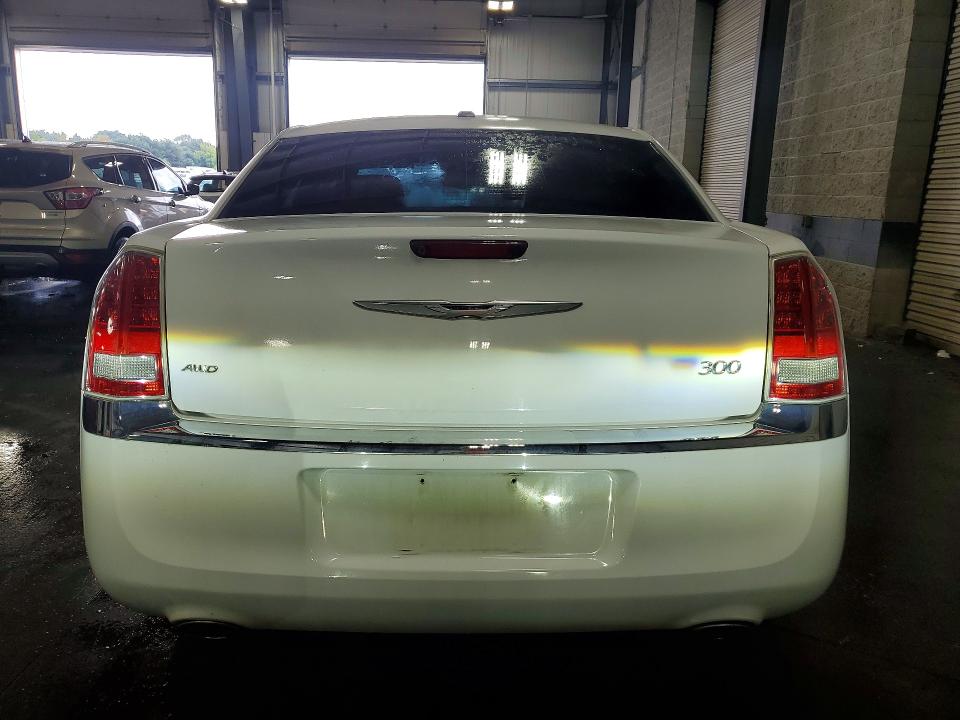 Photo 6 from auction – 2014 CHRYSLER 300 with VIN 2C3CCARG5EH283223