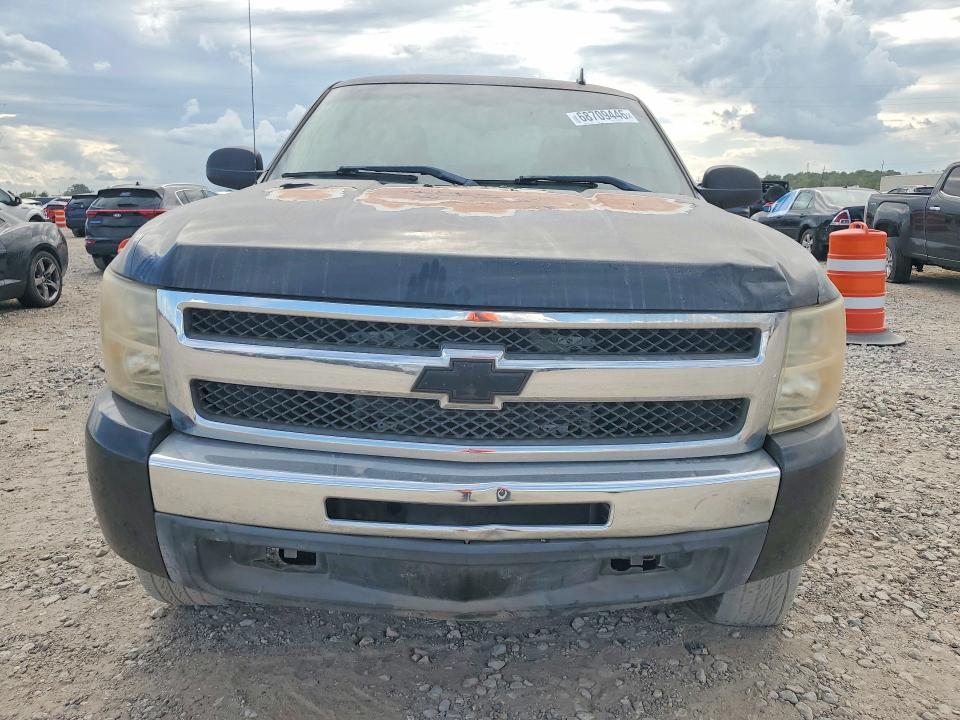 Photo 5 from auction – 2009 CHEVROLET SILVERADO with VIN 1GCEC19CX9Z231237