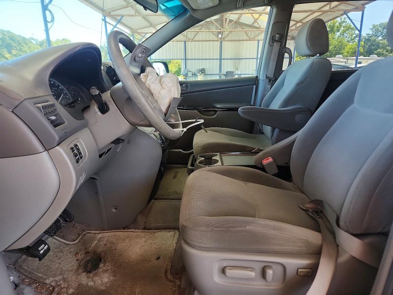 Photo 7 from auction – 2005 TOYOTA SIENNA with VIN 5TDZA23C45S317192