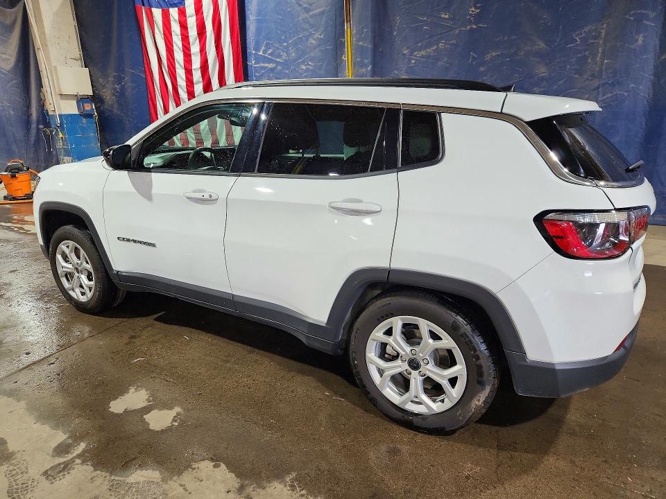 Photo 2 from auction – 2025 JEEP COMPASS with VIN 3C4NJDBN4ST523353