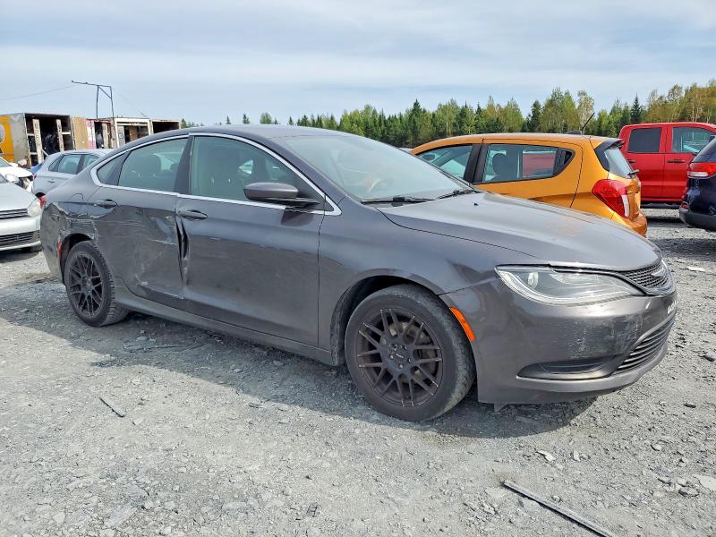 Foto 4 de la subasta – 2016 CHRYSLER 200 con VIN 1C3CCCFB7GN110236