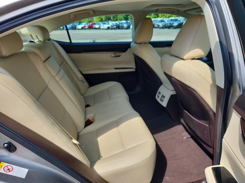 Photo 10 from auction – 2017 LEXUS ES with VIN 58ABK1GG8HU056630