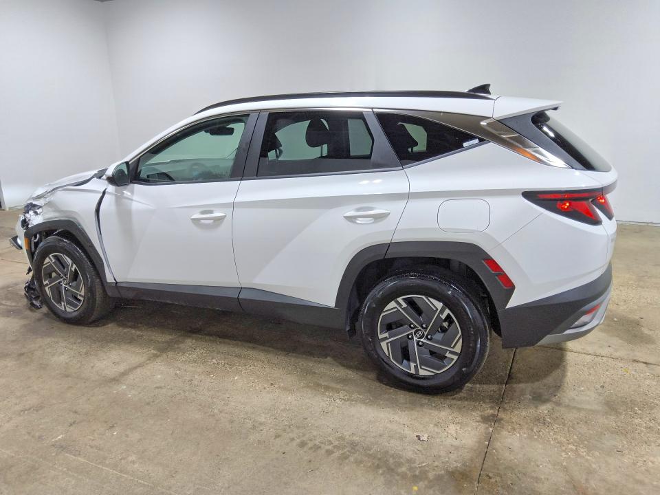 Photo 2 from auction – 2025 HYUNDAI TUCSON with VIN KM8JBDD11SU310139