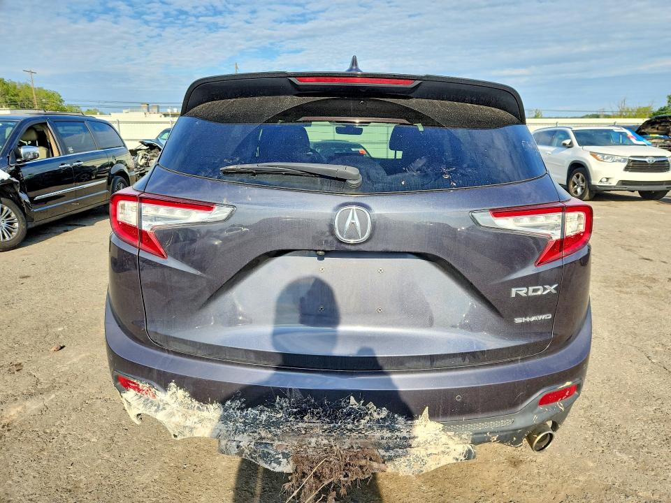 Photo 6 from auction – 2019 ACURA RDX with VIN 5J8TC2H55KL040710