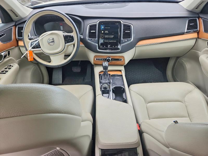 Photo 8 from auction – 2022 VOLVO XC90 with VIN YV4102PK2N1821509