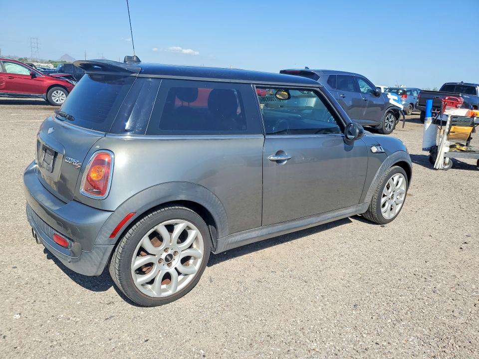 Zdjęcie 3 z aukcji – 2007 MINI COOPER z VIN WMWMF73547TT83785
