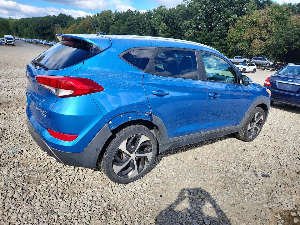 Zdjęcie 3 z aukcji – 2016 HYUNDAI TUCSON z VIN KM8J3CA23GU152902