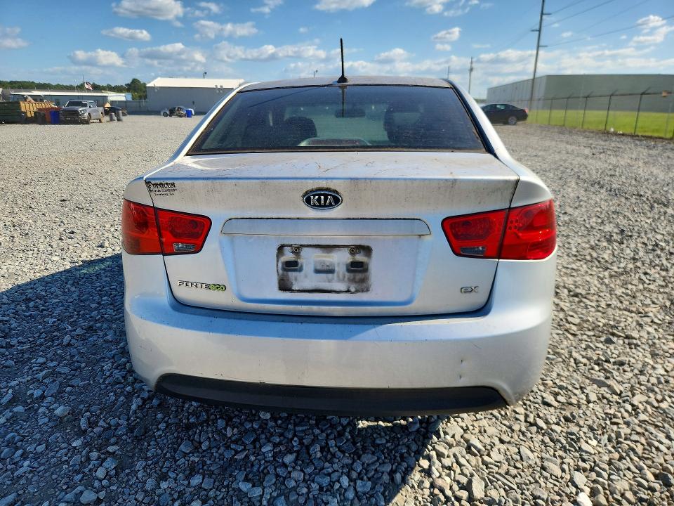 Фото 6 с аукциона – 2011 KIA FORTE с VIN KNAFU4A27B5436160