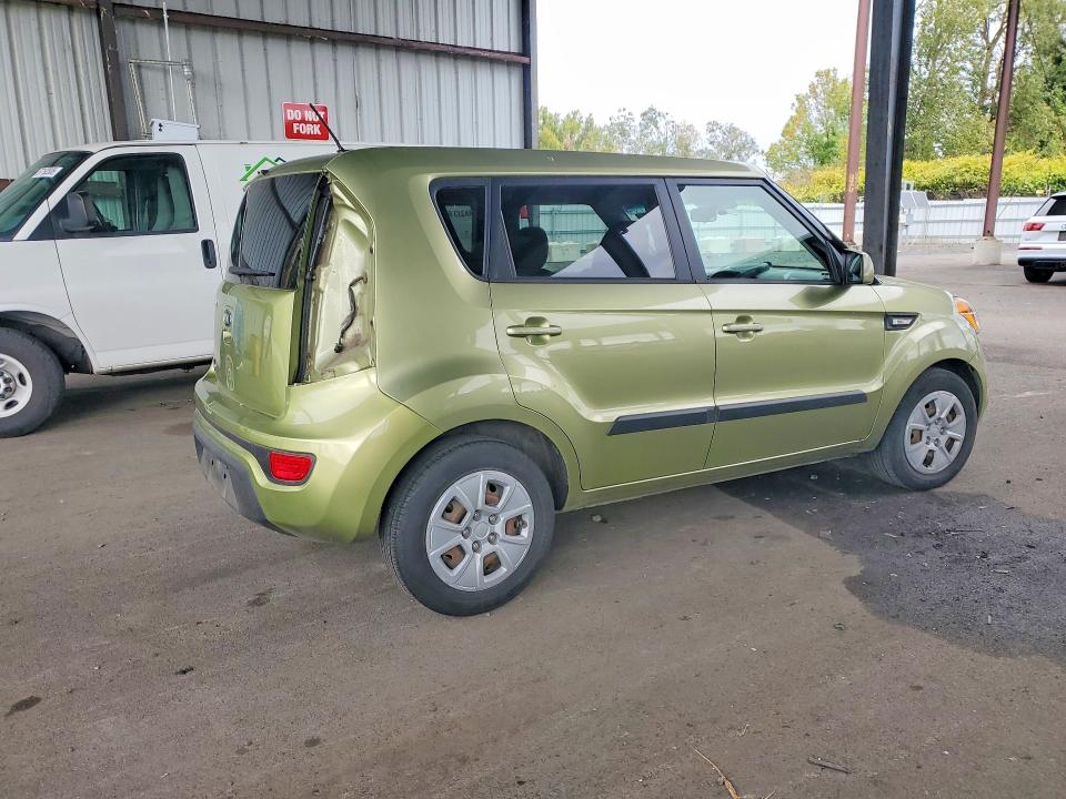 Foto 3 de la subasta – 2013 KIA SOUL con VIN KNDJT2A55D7485136