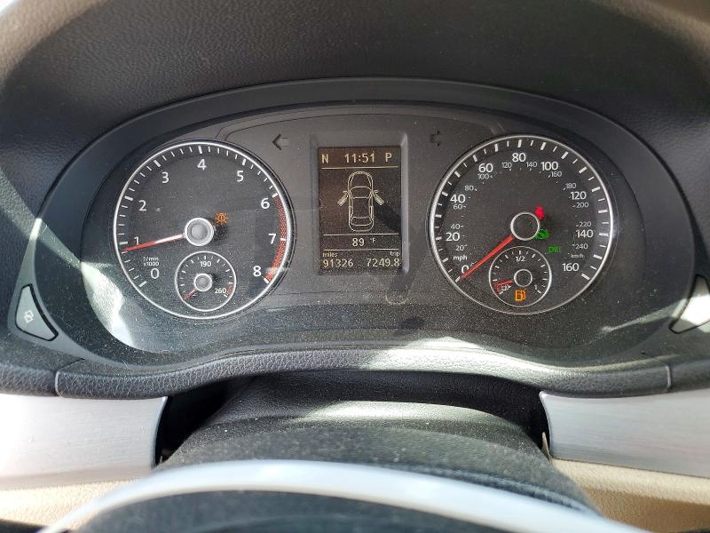 Photo 9 from auction – 2012 VOLKSWAGEN PASSAT with VIN 1VWBP7A35CC085682