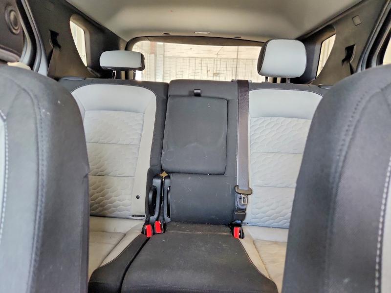 Photo 10 from auction – 2018 CHEVROLET EQUINOX with VIN 2GNAXHEV3J6290284